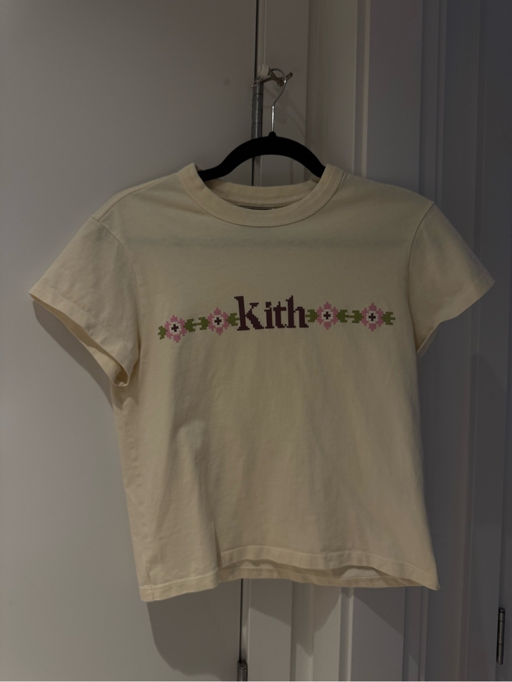 Kith Cream Floral Logo Women’s T-Shirt